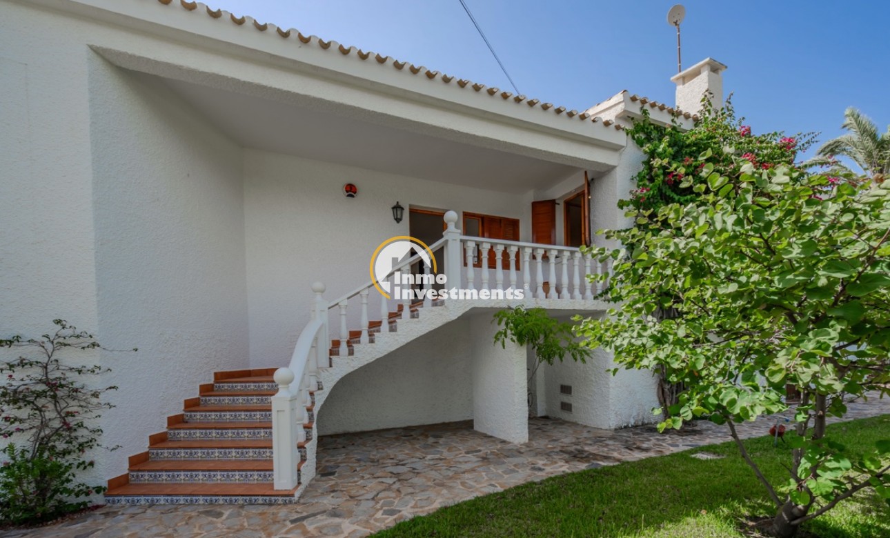 Gebrauchtimmobilien - Villa - Cabo Roig - Strandseite