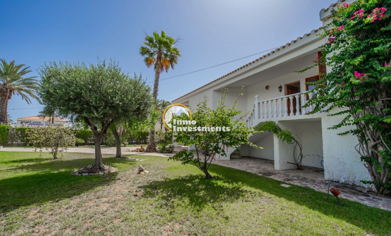 Gebrauchtimmobilien - Villa - Cabo Roig - Strandseite