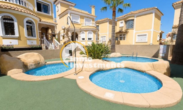 Gebrauchtimmobilien - Villa - Villamartin - Las Filipinas