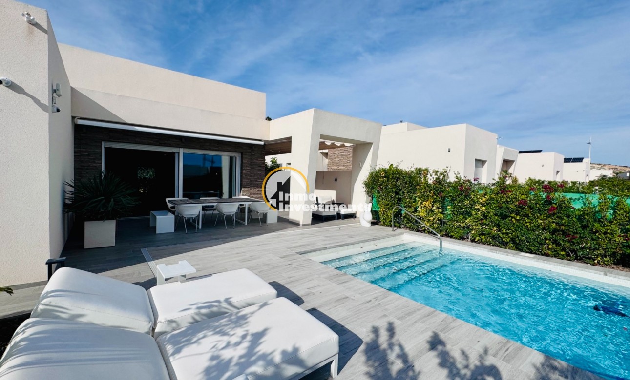 Resale - Villa - Algorfa - La Finca