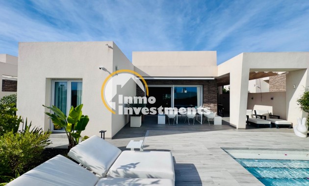 Resale - Villa - Algorfa - La Finca