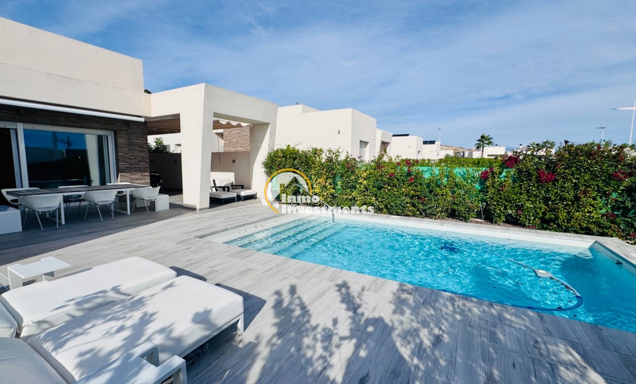 Resale - Villa - Algorfa - La Finca