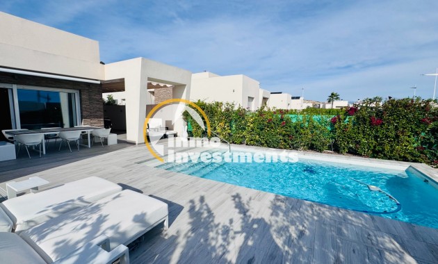 Resale - Villa - Algorfa - La Finca