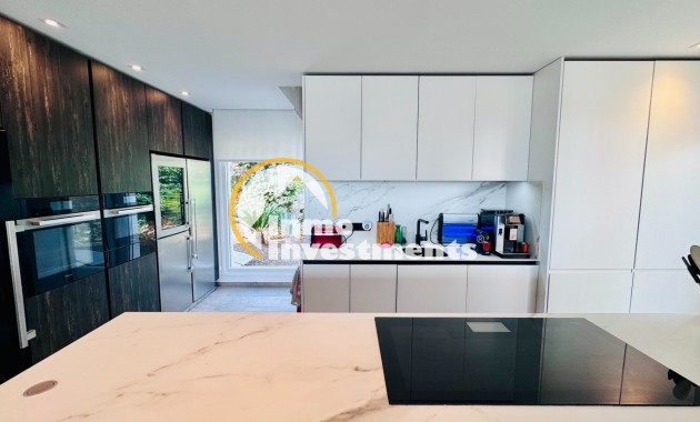 Resale - Villa - Algorfa - La Finca