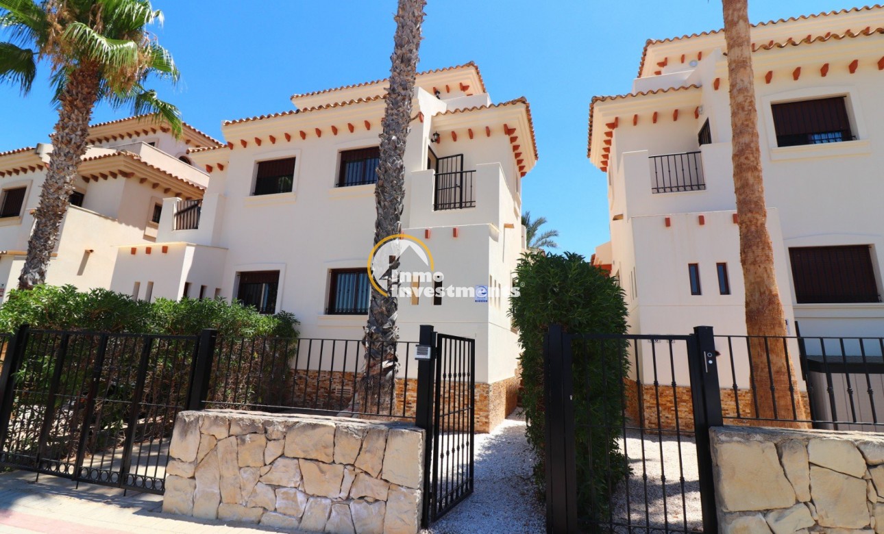Till salu - Parhus - Algorfa - La Finca Golf