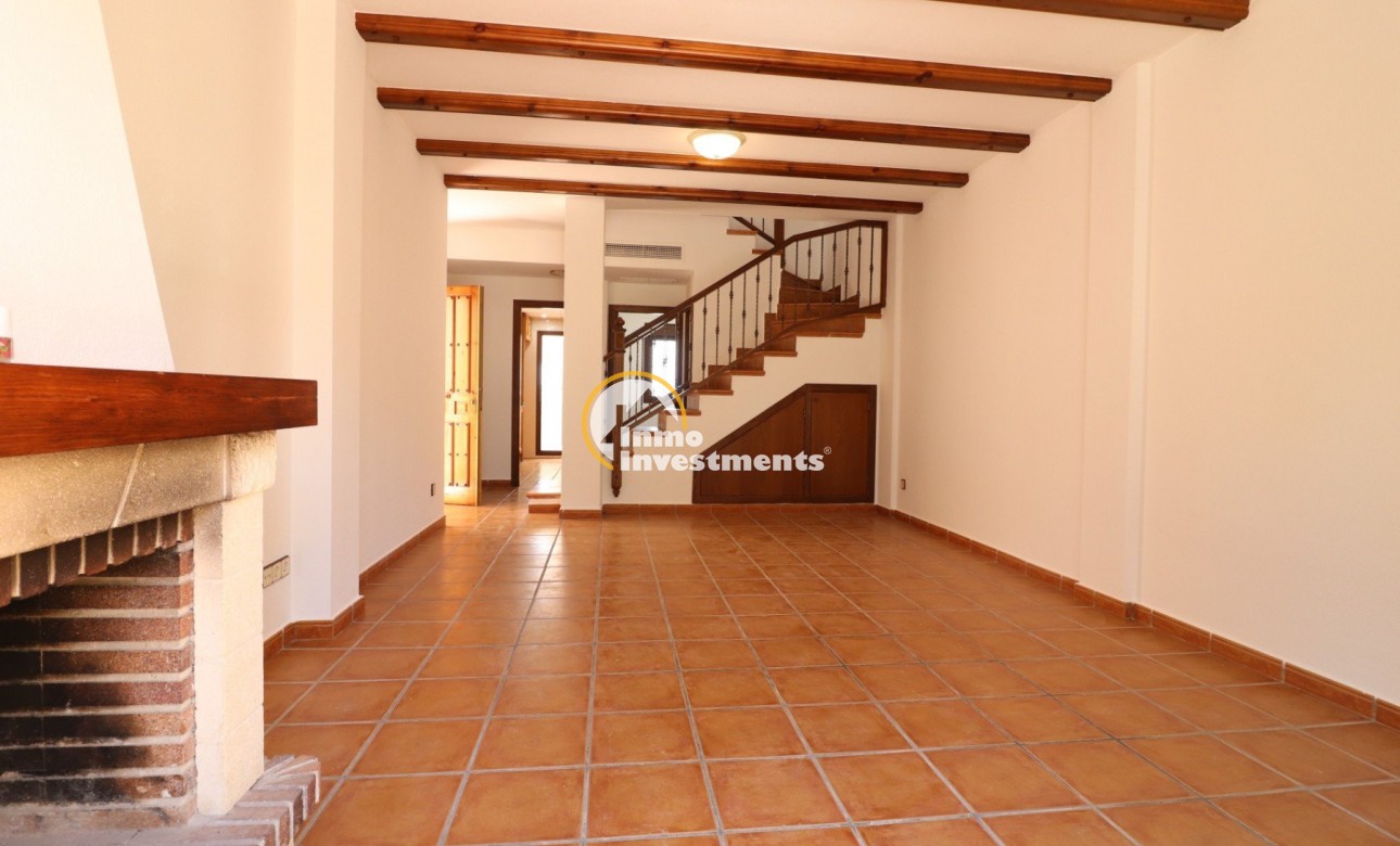 Till salu - Parhus - Algorfa - La Finca Golf