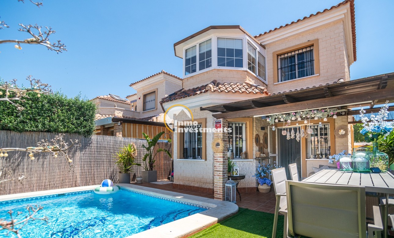 Bestaande bouw - Villa - El Raso