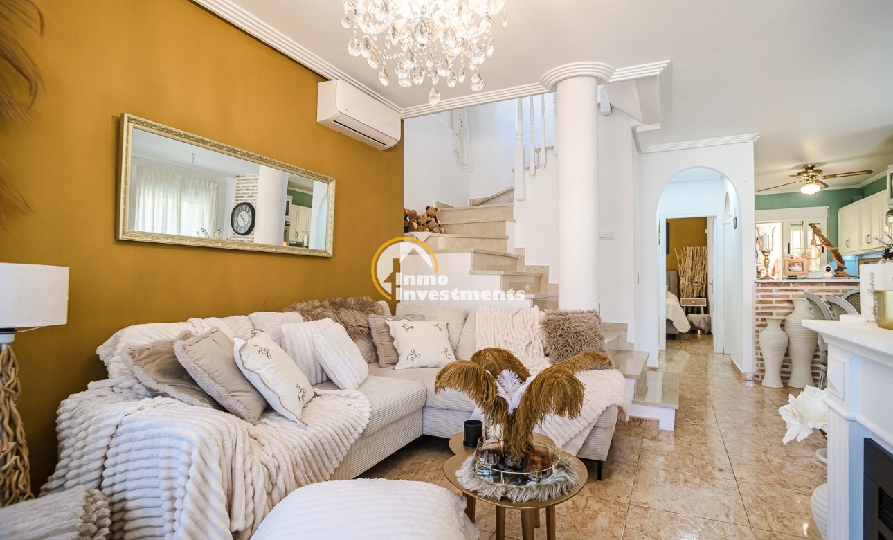Bestaande bouw - Villa - El Raso