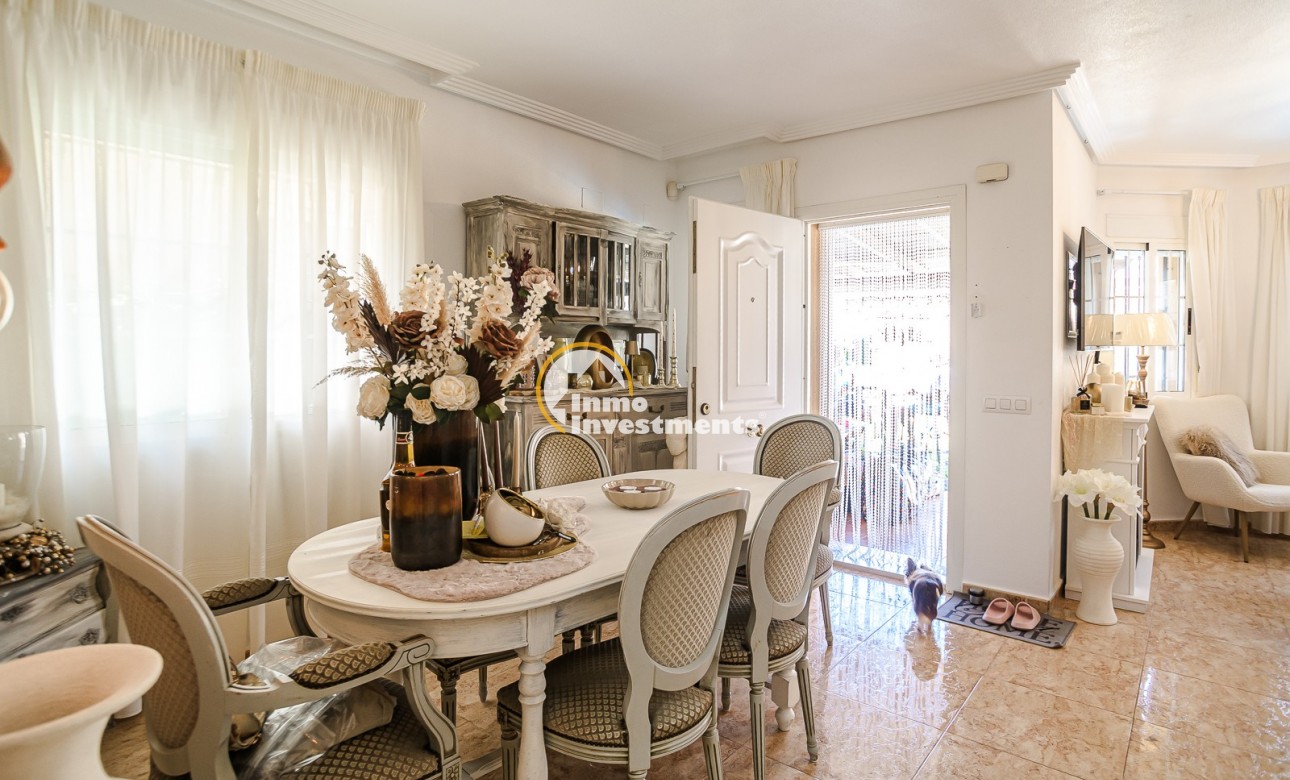 Bestaande bouw - Villa - El Raso