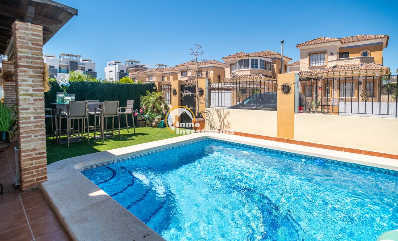 Bestaande bouw - Villa - El Raso