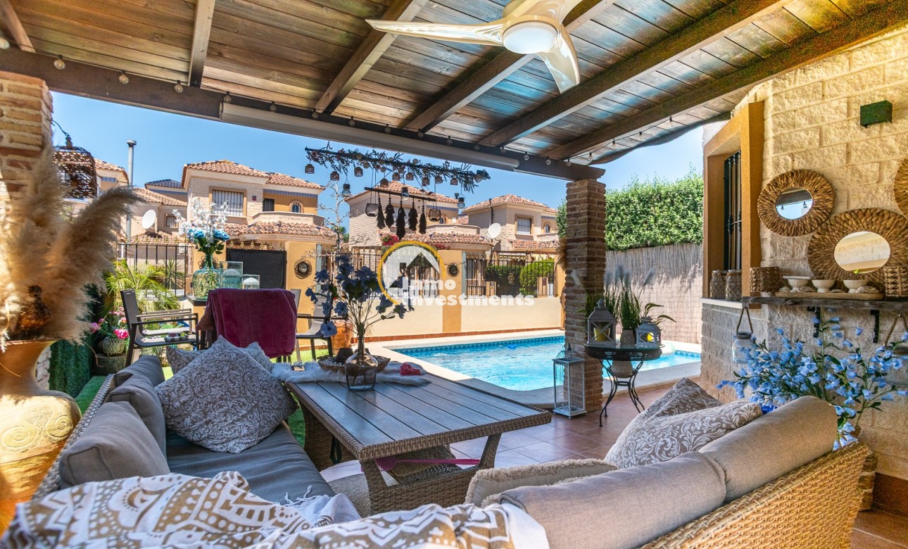 Bestaande bouw - Villa - El Raso