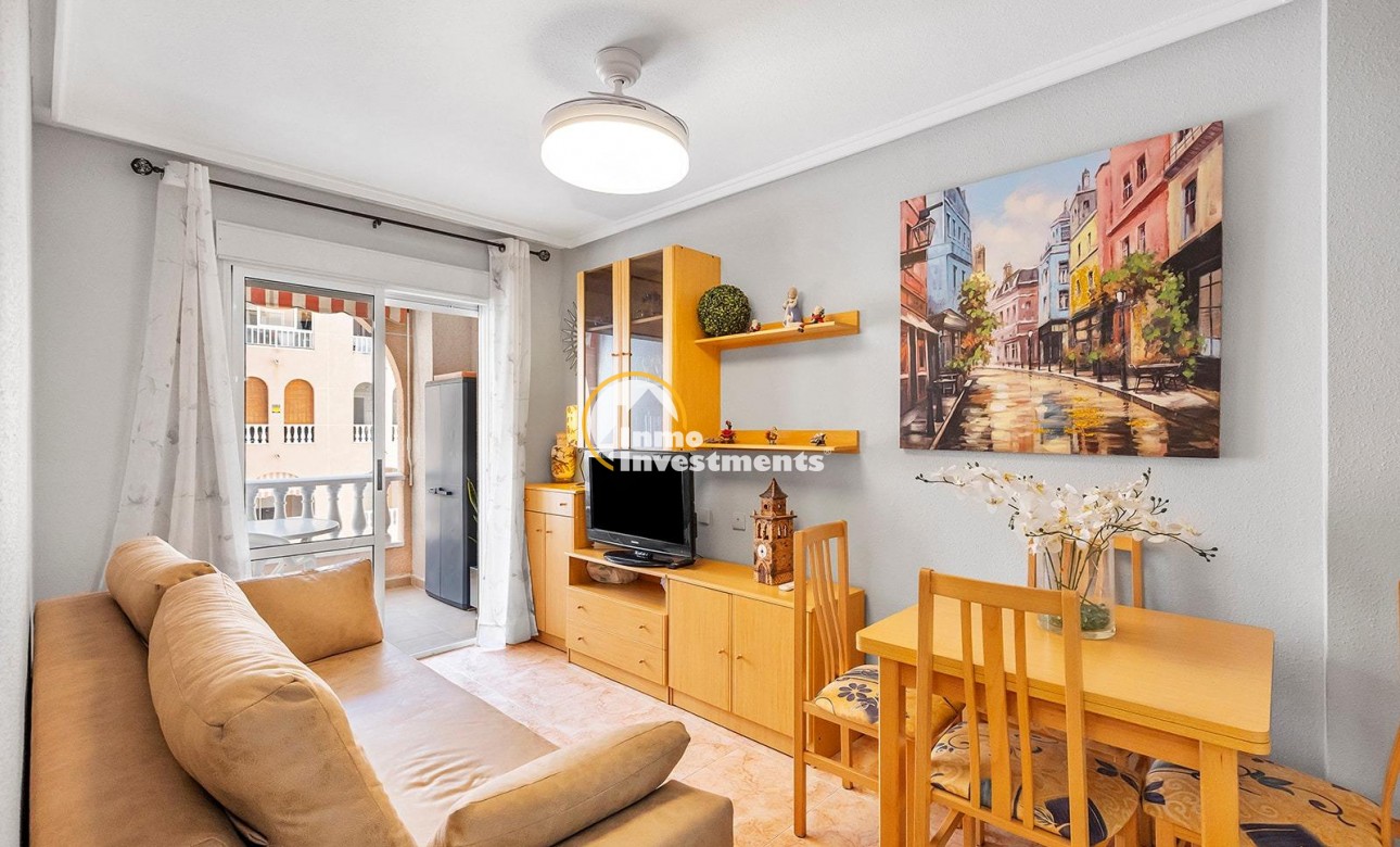 Resale - Apartment - Torrevieja - Habaneras