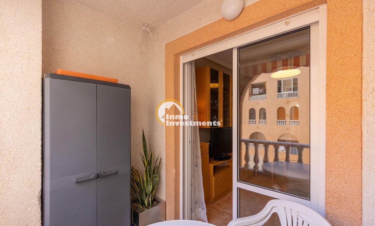Resale - Apartment - Torrevieja - Habaneras