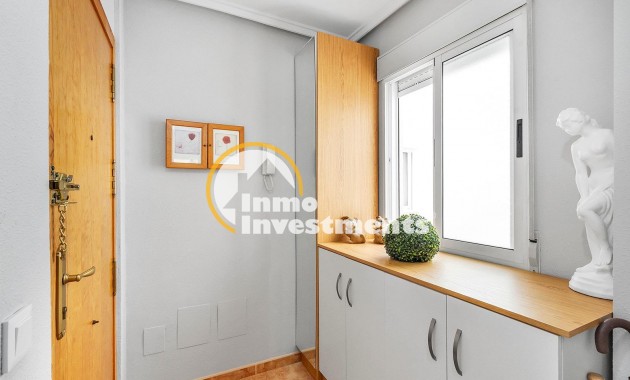 Resale - Apartment - Torrevieja - Habaneras