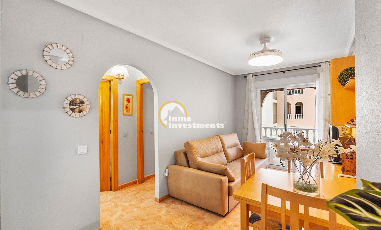 Resale - Apartment - Torrevieja - Habaneras