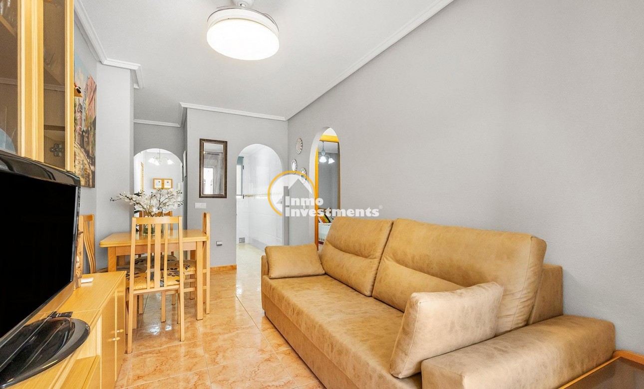Resale - Apartment - Torrevieja - Habaneras