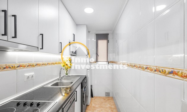 Resale - Apartment - Torrevieja - Habaneras