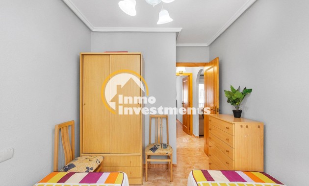 Resale - Apartment - Torrevieja - Habaneras