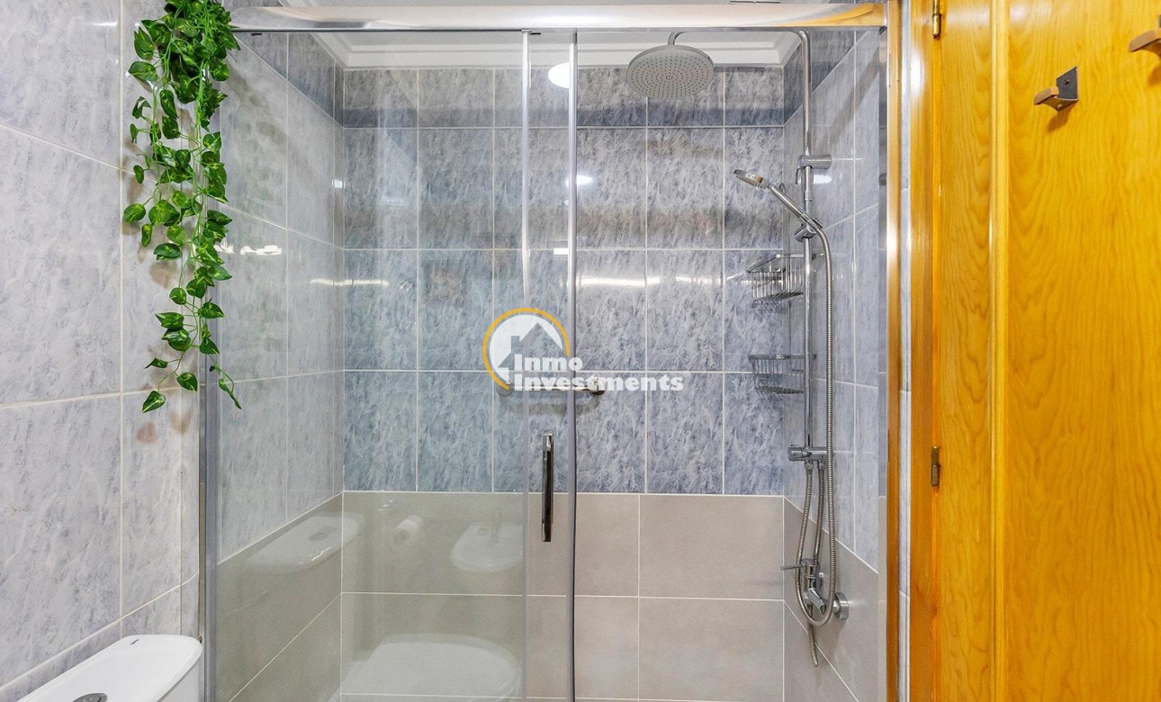 Resale - Apartment - Torrevieja - Habaneras