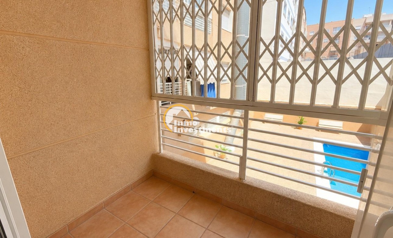 Gebrauchtimmobilien - Apartment - Torrevieja - Estacion de autobuses