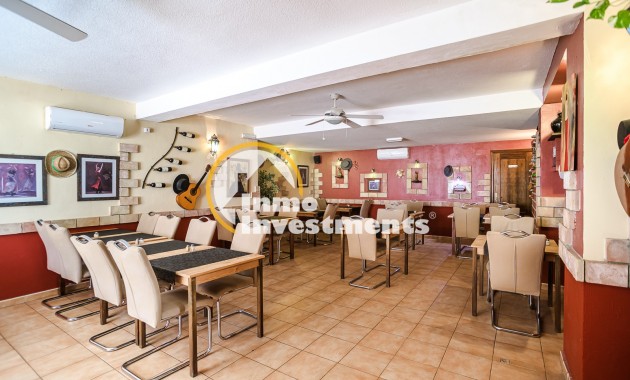 Bestaande bouw - Commercieel - Torrevieja - La Veleta