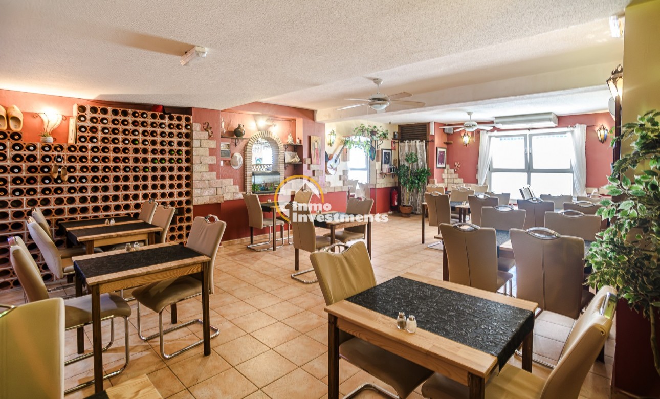 Bestaande bouw - Commercieel - Torrevieja - La Veleta