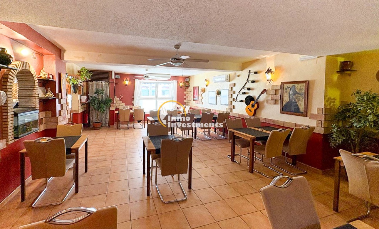 Bestaande bouw - Commercieel - Torrevieja - La Veleta