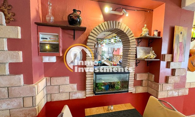 Bestaande bouw - Commercieel - Torrevieja - La Veleta