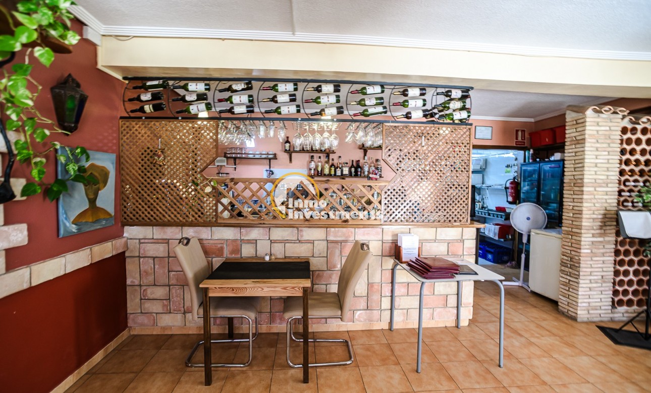 Bestaande bouw - Commercieel - Torrevieja - La Veleta