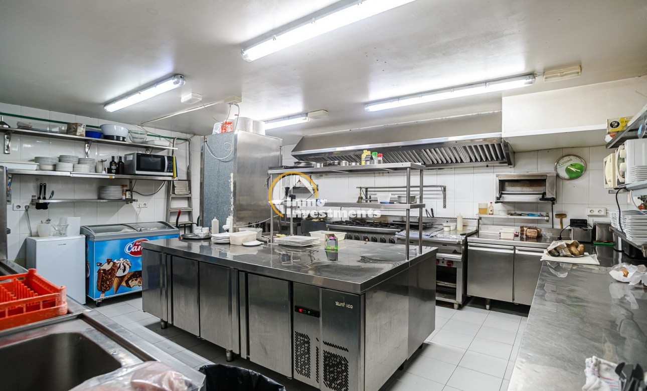 Bestaande bouw - Commercieel - Torrevieja - La Veleta