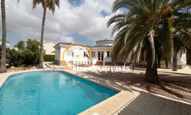 Resale - Villa - Ciudad Quesada - Central Quesada