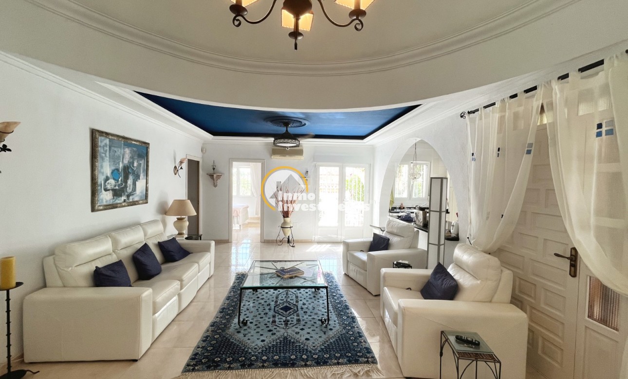 Resale - Villa - Ciudad Quesada - Central Quesada