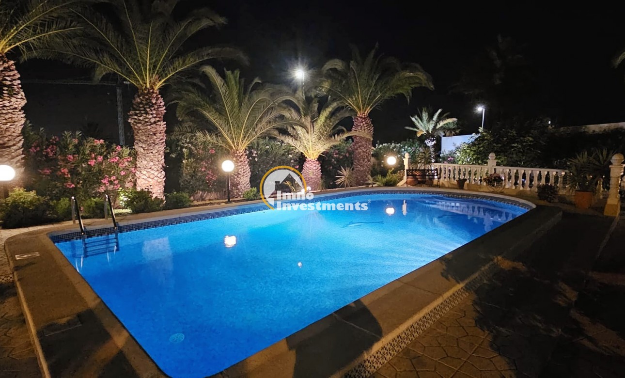 Resale - Villa - Ciudad Quesada - Central Quesada