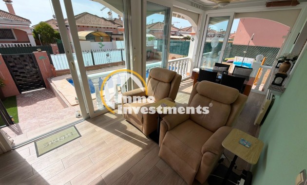 Resale - Villa - Los Montesinos - La Herrada