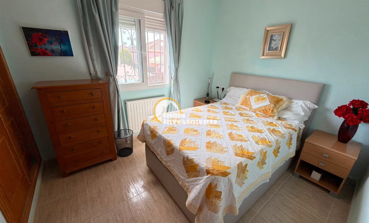 Resale - Villa - Los Montesinos - La Herrada