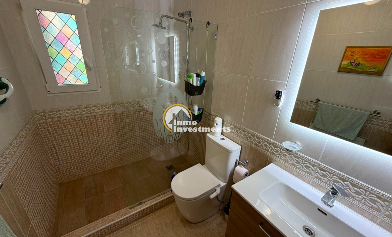 Resale - Villa - Los Montesinos - La Herrada