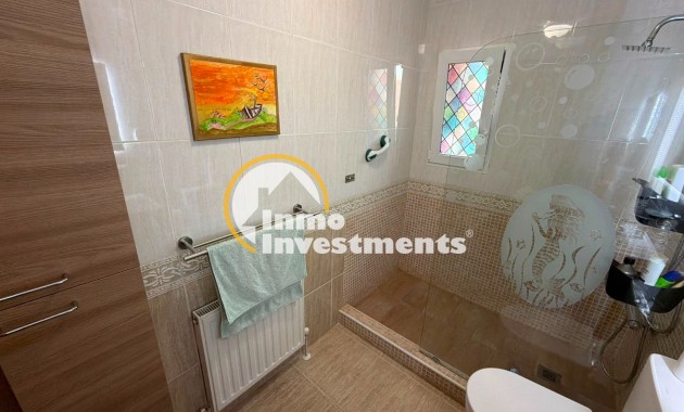 Resale - Villa - Los Montesinos - La Herrada