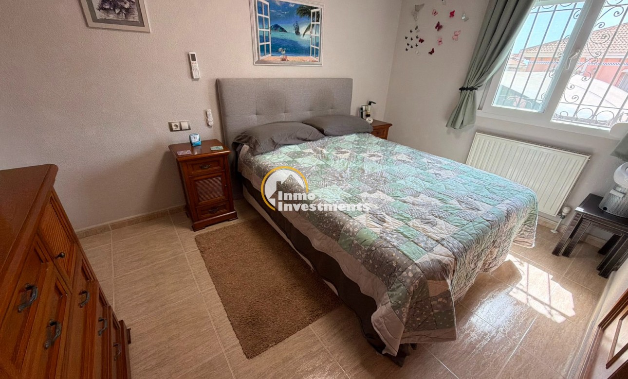Resale - Villa - Los Montesinos - La Herrada