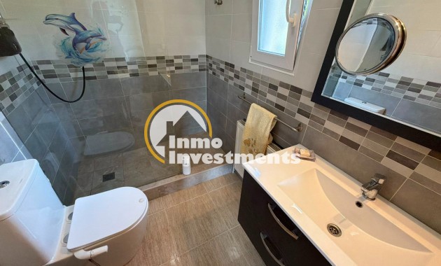 Resale - Villa - Los Montesinos - La Herrada