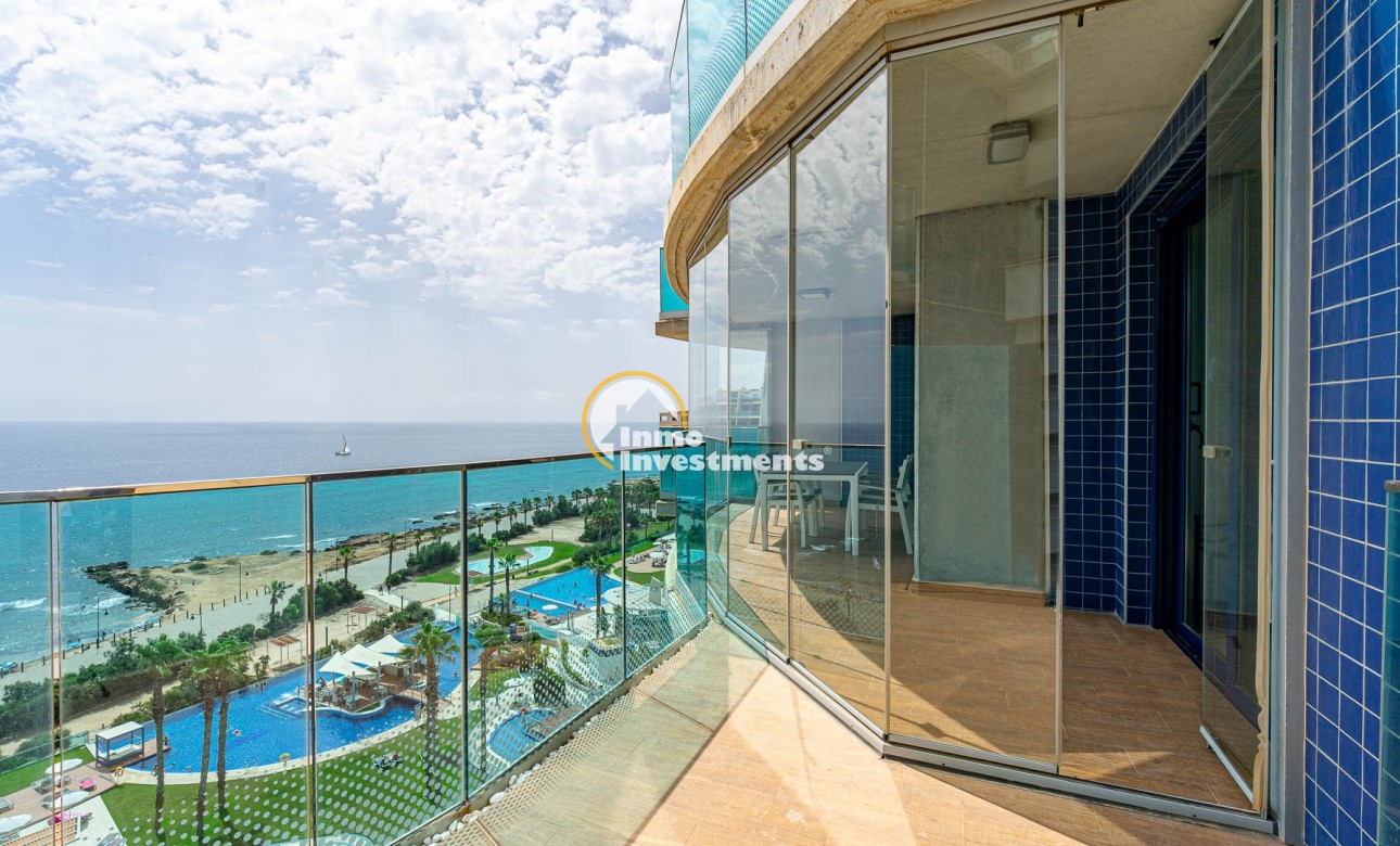 Resale - Apartament - Punta Prima - Beachside