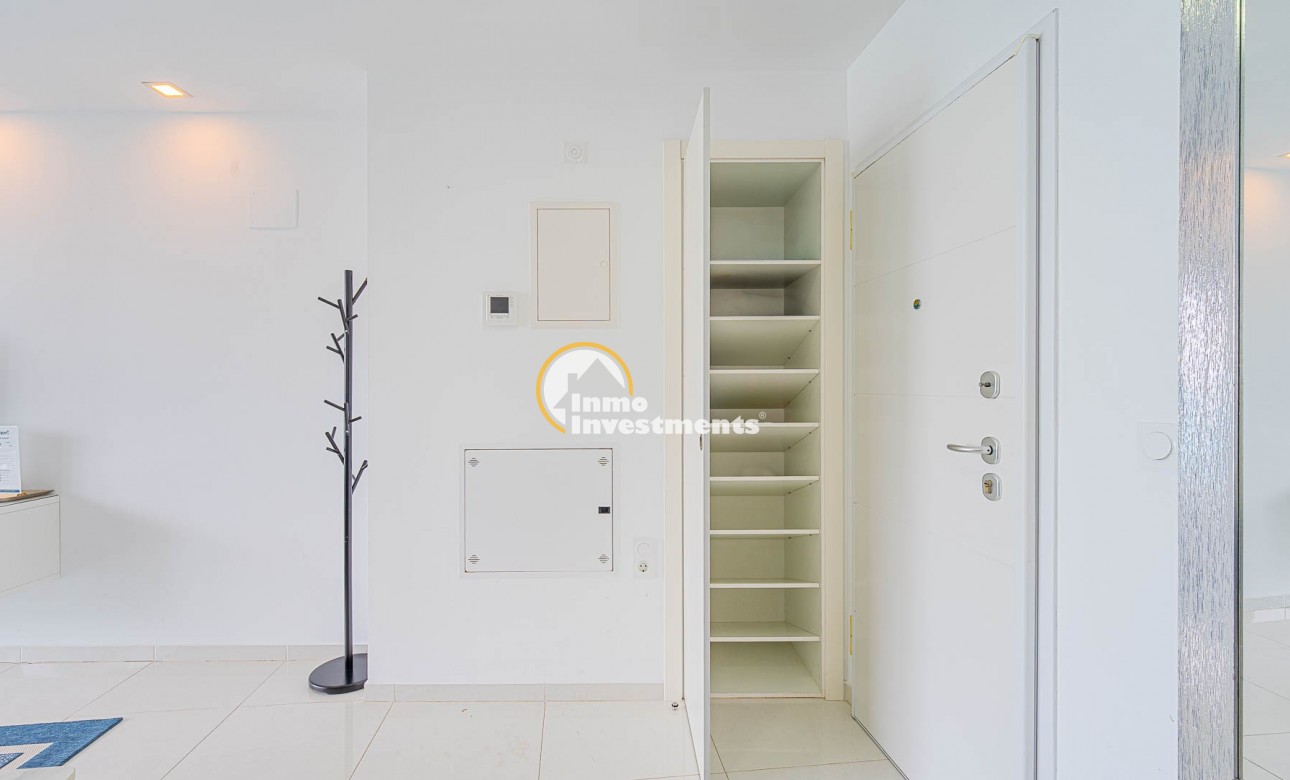 Resale - Apartament - Punta Prima - Beachside