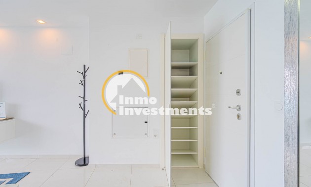Resale - Apartament - Punta Prima - Beachside
