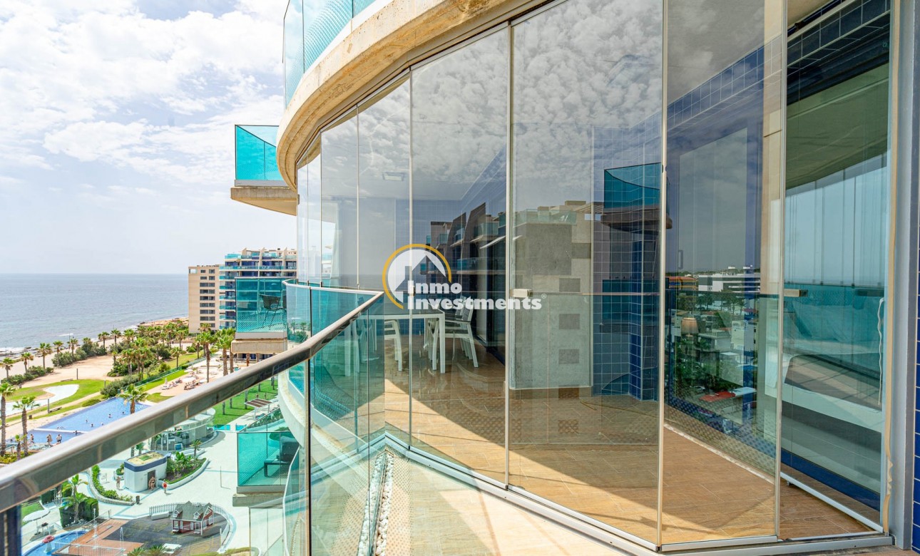 Resale - Apartament - Punta Prima - Beachside