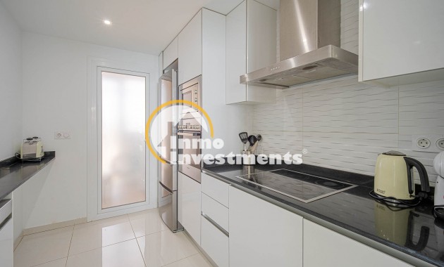 Resale - Apartament - Punta Prima - Beachside