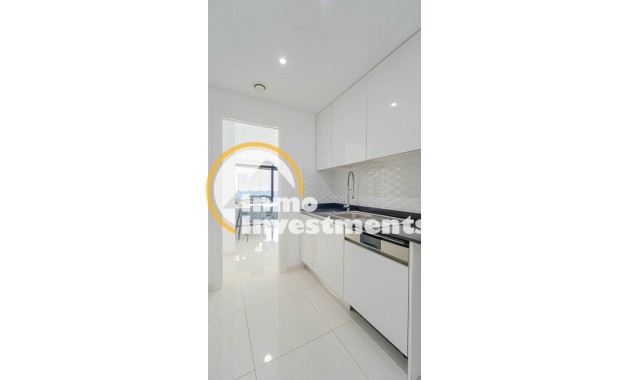 Resale - Apartament - Punta Prima - Beachside