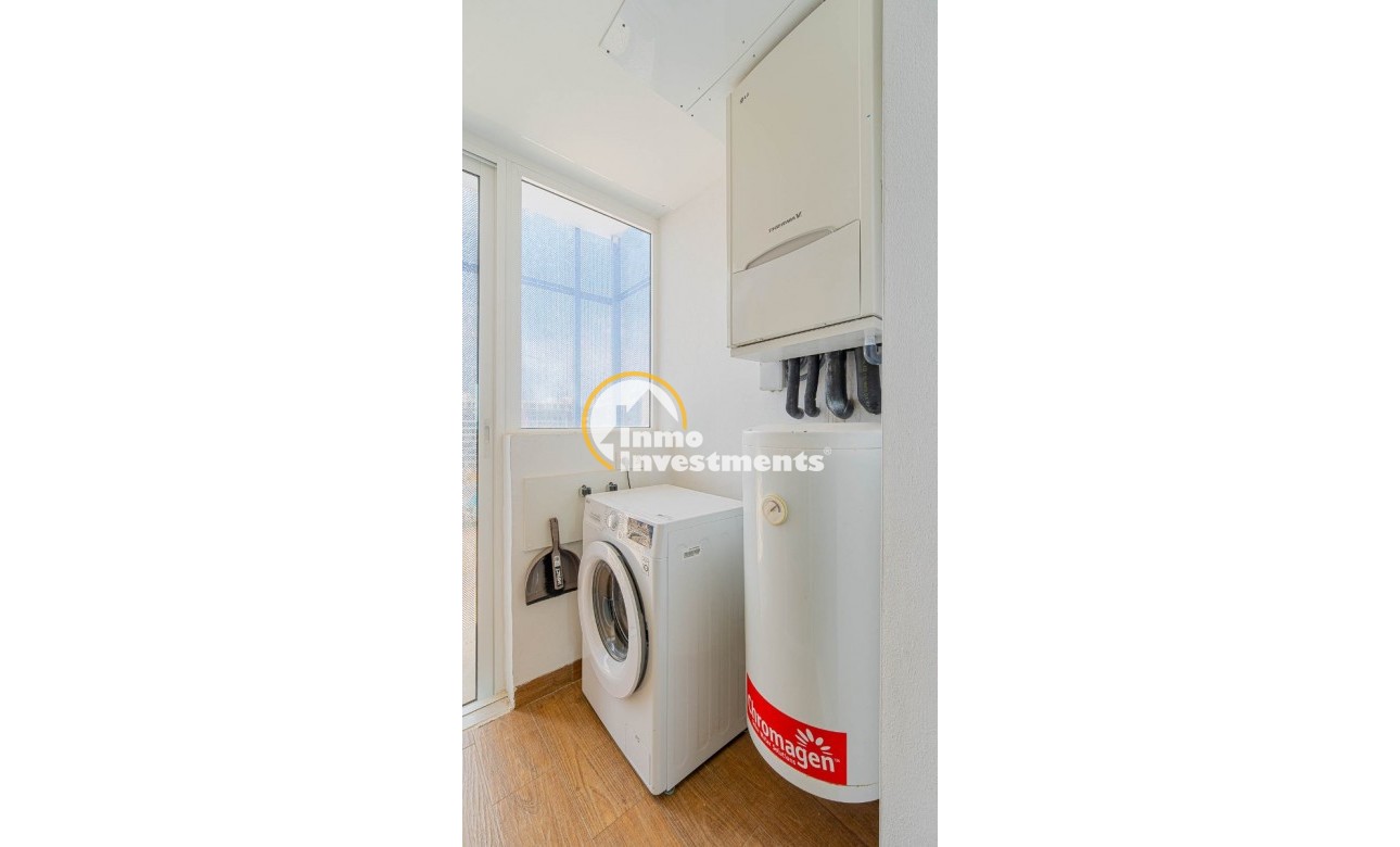 Resale - Apartament - Punta Prima - Beachside