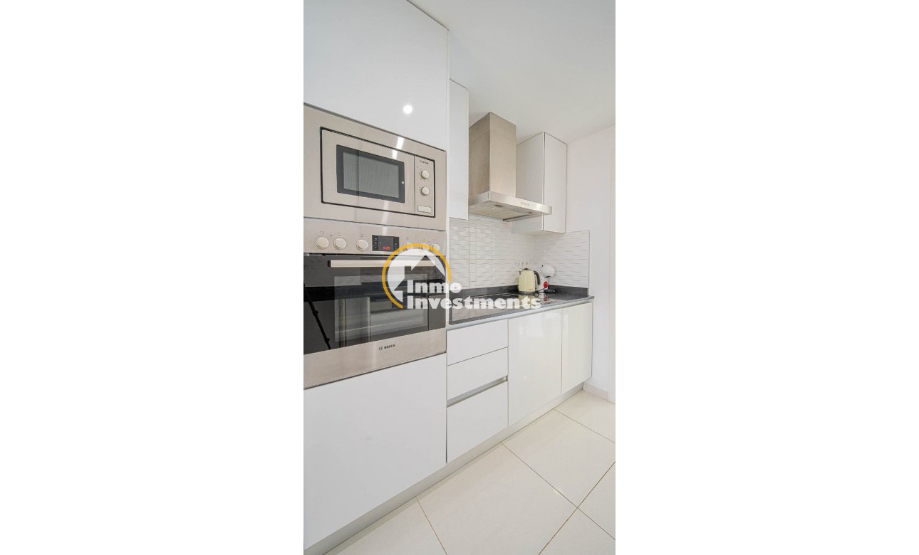 Resale - Apartament - Punta Prima - Beachside