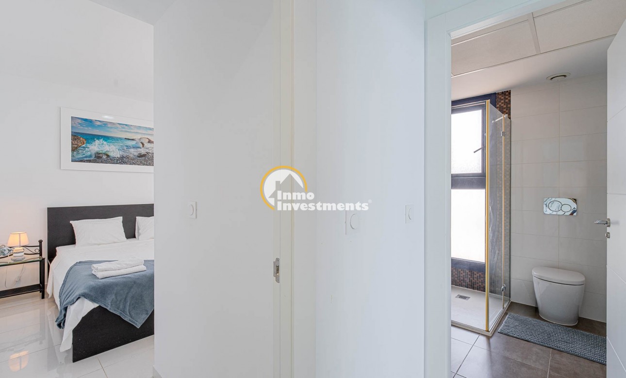 Resale - Apartament - Punta Prima - Beachside