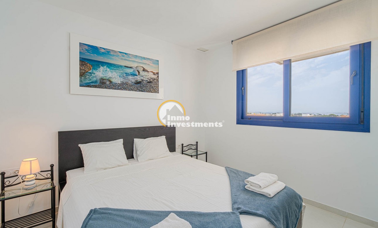 Resale - Apartament - Punta Prima - Beachside