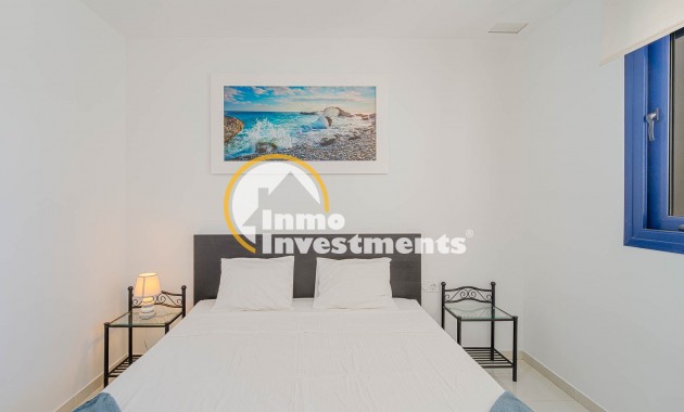 Resale - Apartament - Punta Prima - Beachside